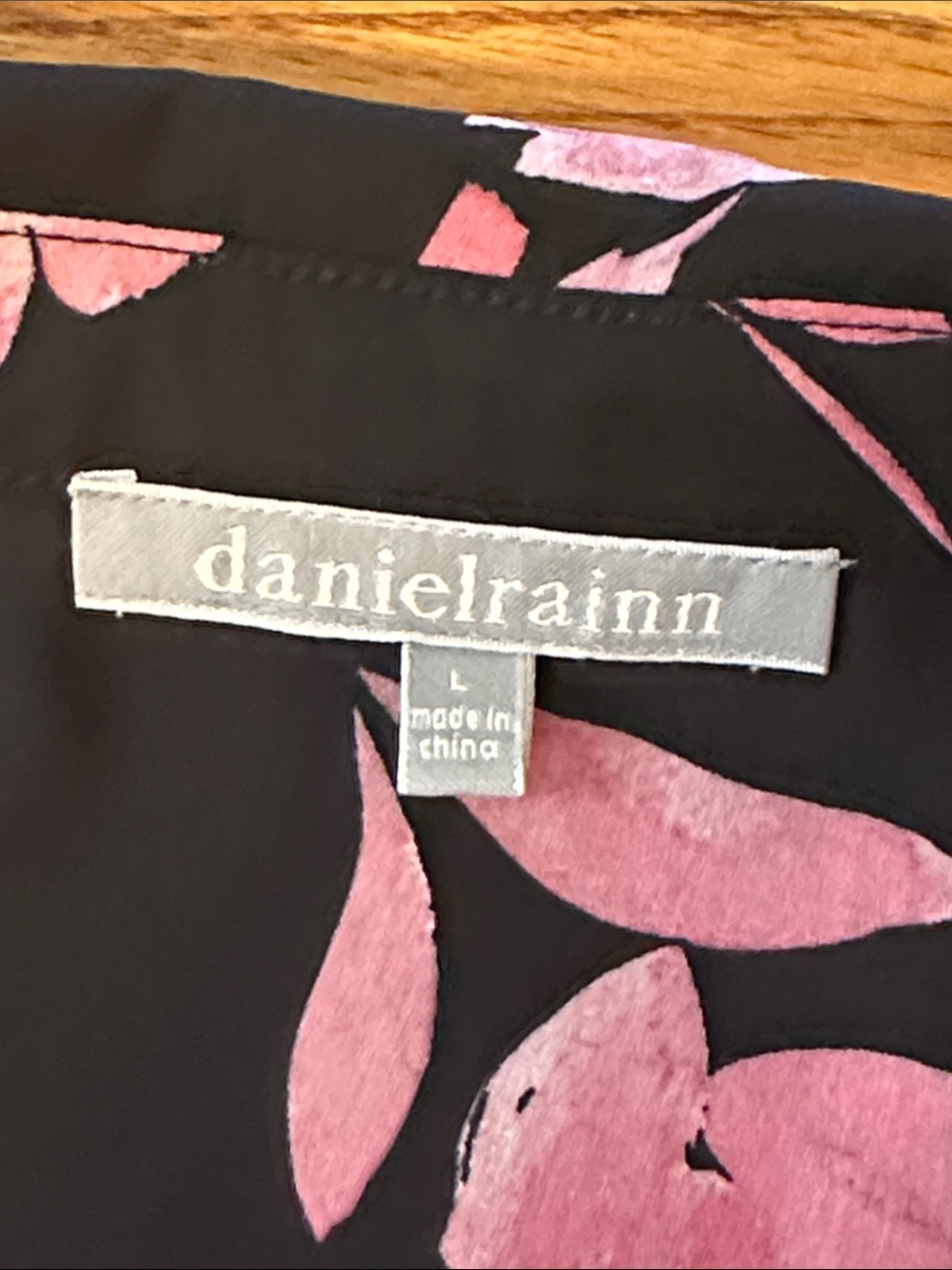 Daniel Rain Floral Blouse Sz L (Stitch Fix) - Picture 11 of 13
